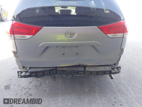 2011 Toyota Sienna XLE AAS with VIN 5TDYK3DC5BS148776, listed as a IAAI auction lot 41525078 with 177,154 mi miles and . Bid and sale history available at DreamBid. Image 18.