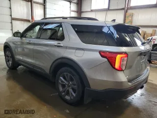 2022 Ford Explorer XLT with VIN 1FMSK8DHXNGB59751, listed as a Copart auction lot 50328465 with 53,443 mi miles and Clean Title. Bid and sale history available at carsss.com. Image 2.
