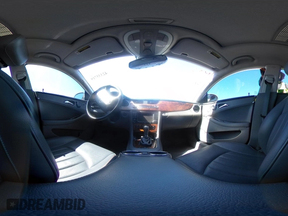 2006 Mercedes-Benz CLS 500 z VIN WDDDJ75X46A059753, wystawiony jako IAAI lot #42335719 z przebiegiem 113 962 mil mil oraz . Historia ofert i sprzedaży dostępna na DreamBid. Obrazek 18.