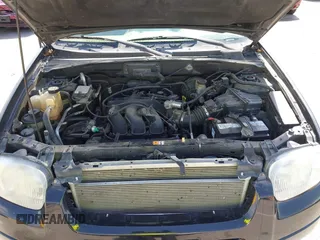 2003 Ford Escape Limited z VIN 1FMCU941X3KB46631, wystawiony jako IAAI lot #42315601 z przebiegiem 202 237 mil mil oraz . Historia ofert i sprzedaży dostępna na DreamBid. Obrazek 10.