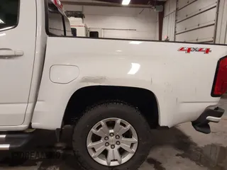 2018 Chevrolet Colorado 4WD LT с VIN 1GCGTCEN6J1105312, выставлен на аукционе IAAI как лот 41937527 с пробегом 81 271 миль миль и . История ставок и продаж доступна на DreamBid. Изображение 21.