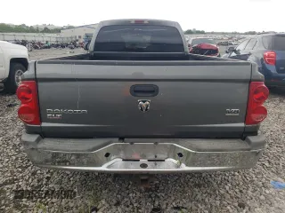 2005 Dodge Dakota SLT with VIN 1D7HE42N65S160583, listed as a Copart auction lot 61182565 with 277,936 mi miles and Salvage title. Bid and sale history available at DreamBid. Image 6.