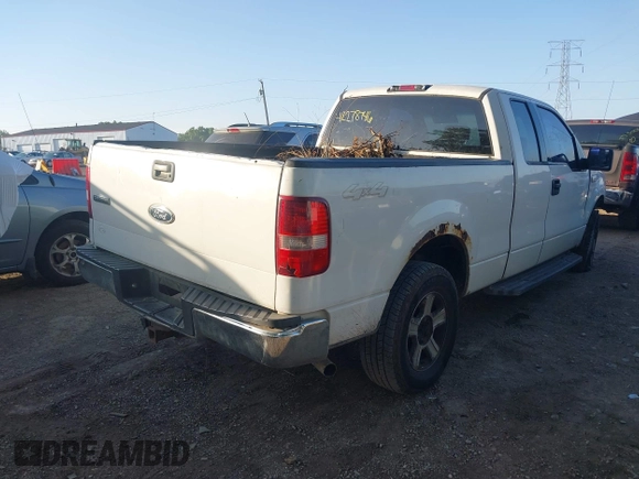2004 Ford F-150 STX с VIN 1FTRX14W14FA10594, выставлен на аукционе IAAI как лот 42278746 с пробегом 285 096 миль миль и . История ставок и продаж доступна на DreamBid. Изображение 4.