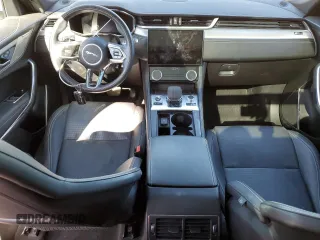 2024 Jaguar F-Pace R-Dynamic S z VIN SADCT2EX6RA724714, wystawiony jako Copart lot #80552264 z przebiegiem 29 727 mil mil oraz Szkoda całkowita • Salvage title. Historia ofert i sprzedaży dostępna na DreamBid. Obrazek 8.
