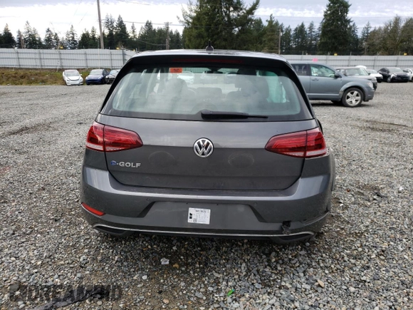 2019 Volkswagen Golf SEL Premium z VIN WVWPR7AU3KW909414, wystawiony jako Copart lot #40649474 z przebiegiem 30 241 mil mil oraz . Historia ofert i sprzedaży dostępna na DreamBid. Obrazek 6.