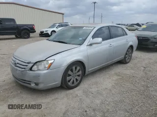 2005 Toyota Avalon XL z VIN 4T1BK36B55U019491, wystawiony jako Copart lot #50530335 z przebiegiem 111 698 mil mil oraz Szkoda całkowita • Salvage title. Historia ofert i sprzedaży dostępna na DreamBid. Obrazek 1.