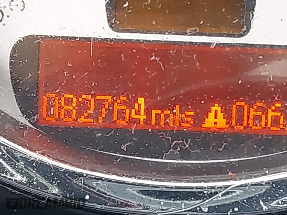 2011 MINI Convertible S с VIN WMWZP3C55BTX82922, выставлен на аукционе IAAI как лот 41408777 с пробегом 82 764 миль миль и . История ставок и продаж доступна на DreamBid. Изображение 15.