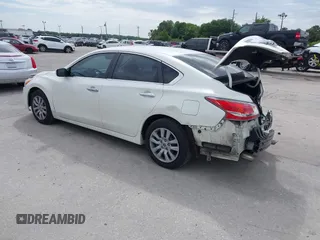 2015 Nissan Altima 2.5 z VIN 1N4AL3AP9FC212952, wystawiony jako IAAI lot #41953425 z przebiegiem 104 139 mil mil oraz . Historia ofert i sprzedaży dostępna na DreamBid. Obrazek 3.