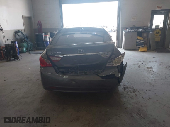 2013 Hyundai Sonata GLS with VIN 5NPEB4AC9DH608642, listed as a IAAI auction lot 42003556 with 105,448 mi miles and . Bid and sale history available at carsss.com. Image 16.