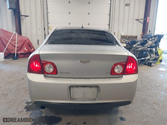 2008 Chevrolet Malibu LT w/2LT with VIN 1G1ZJ57B38F266297, listed as a IAAI auction lot 41688253 with 226,571 mi miles. Bid and sale history available at carsss.com. Image 16.