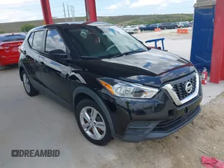 2020 Nissan Kicks S z VIN 3N1CP5BV5LL551291, wystawiony jako IAAI lot #42311004 z przebiegiem Nie podano mil oraz . Historia ofert i sprzedaży dostępna na DreamBid. Obrazek 1.