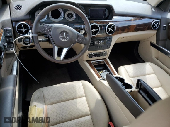 2015 Mercedes-Benz GLK 350 with VIN WDCGG5HB2FG402366, listed as a Copart auction lot 71533444 with 49,349 mi miles and Non Repairable. Bid and sale history available at DreamBid. Image 8.