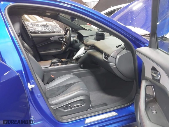 2022 Acura TLX w/A-Spec Package with VIN 19UUB6F56NA000900, listed as a IAAI auction lot 41433077 with 39626 miles. Bid and sale history available at carsss.com. Image 5.