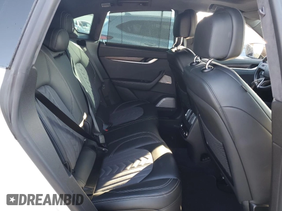 2018 Maserati Levante S z VIN ZN661YUL4JX284380, wystawiony jako Copart lot #42221935 z przebiegiem 49 156 mil mil oraz Nie do naprawy • Non repairable. Historia ofert i sprzedaży dostępna na DreamBid. Obrazek 11.