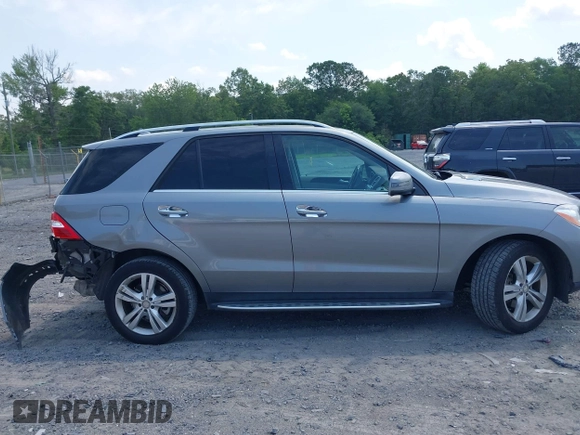 2015 Mercedes-Benz M 350 with VIN 4JGDA5JB9FA587924, listed as a IAAI auction lot 42296749 with 175,708 mi miles and . Bid and sale history available at DreamBid. Image 13.