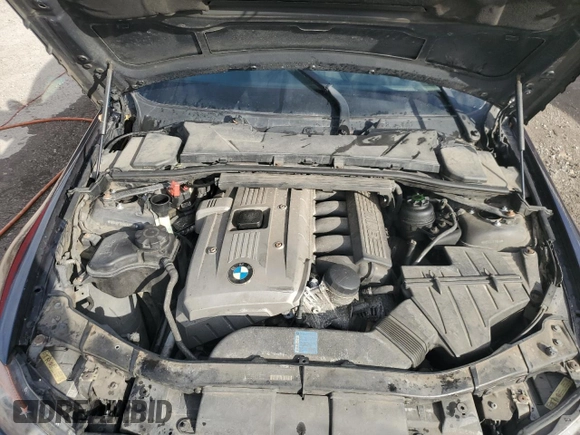2006 BMW 3 Series 325i z VIN WBAVB13556KX43728, wystawiony jako Copart lot #85220364 z przebiegiem Nie podano mil oraz Nie do naprawy • Non repairable. Historia ofert i sprzedaży dostępna na DreamBid. Obrazek 11.