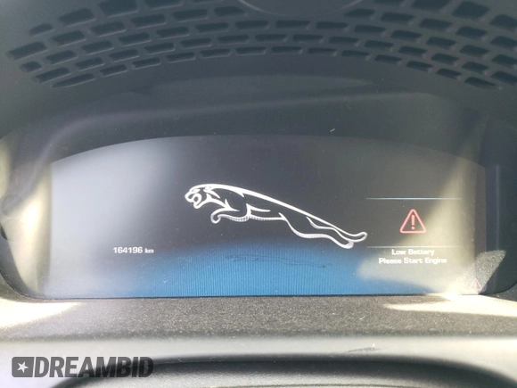 2011 Jaguar XJ with VIN SAJXA2GE5BMV13122, listed as a Copart auction lot 73113044 with 164,196 mi miles and Salvage Title. Bid and sale history available at DreamBid. Image 9.
