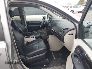 2015 Chrysler Town & Country Touring with VIN 2C4RC1BG4FR602557, listed as a IAAI auction lot 41715004 with 164,030 mi miles. Bid and sale history available at carsss.com. Image 5.