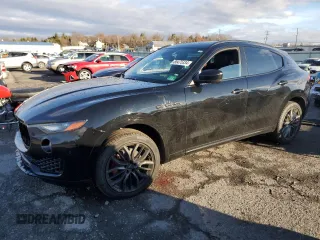 2018 Maserati Levante with VIN ZN661XUAXJX301207, listed as a Copart auction lot 85475334 with 92,543 mi miles and Salvage Title. Bid and sale history available at carsss.com. Image 1.