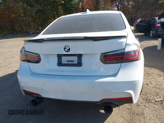 2018 BMW 3 Series 330i xDrive with VIN WBA8D9G55JNU67347, listed as a IAAI auction lot 40597140 with 68,557 mi miles. Bid and sale history available at carsss.com. Image 16.