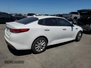 2018 Kia Optima S with VIN 5XXGT4L31JG229693, listed as a Copart auction lot 60841225 with 63,739 mi miles and Salvage title. Bid and sale history available at DreamBid. Image 3.
