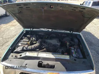 2000 Mercury Mountaineer z VIN 4M2ZU66P1YUJ05468, wystawiony jako Copart lot #75682513 z przebiegiem 211 748 mil mil oraz Szkoda całkowita • Salvage title. Historia ofert i sprzedaży dostępna na DreamBid. Obrazek 13.