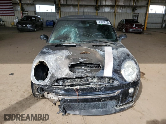 2007 MINI Convertible S z VIN WMWRH335X7TL94590, wystawiony jako Copart lot #49094295 z przebiegiem Nie podano mil oraz Szkoda całkowita • Salvage title. Historia ofert i sprzedaży dostępna na DreamBid. Obrazek 5.
