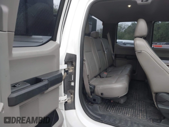 2019 Ford F-250 XL with VIN 1FD7X2B60KEC25009, listed as a IAAI auction lot 42133340 with 159,294 mi miles and . Bid and sale history available at DreamBid. Image 8.