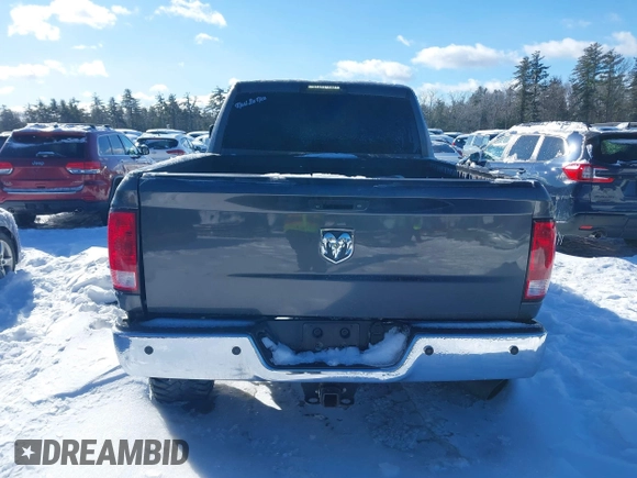 2018 Ram 2500 Tradesman z VIN 3C6UR5CL3JG380790, wystawiony jako IAAI lot #41579401 z przebiegiem 72 675 mil mil oraz . Historia ofert i sprzedaży dostępna na DreamBid. Obrazek 17.