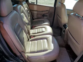 2002 Ford Explorer XLT с VIN 1FMZU73W22UD50029, выставлен на аукционе Copart как лот 82081864 с пробегом 260 745 миль миль и Списание • Salvage title. История ставок и продаж доступна на DreamBid. Изображение 11.