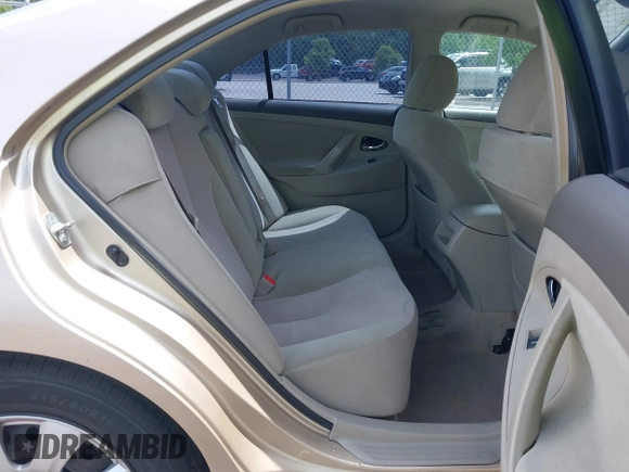 2011 Toyota Camry LE with VIN 4T1BF3EK4BU138375, listed as a IAAI auction lot 41995885 with 186,115 mi miles. Bid and sale history available at carsss.com. Image 8.