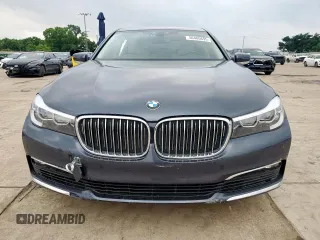 2018 BMW 7 Series 740i z VIN WBA7E2C50JG741970, wystawiony jako Copart lot #56480695 z przebiegiem 53 740 mil mil oraz Szkoda całkowita • Salvage title. Historia ofert i sprzedaży dostępna na DreamBid. Obrazek 5.