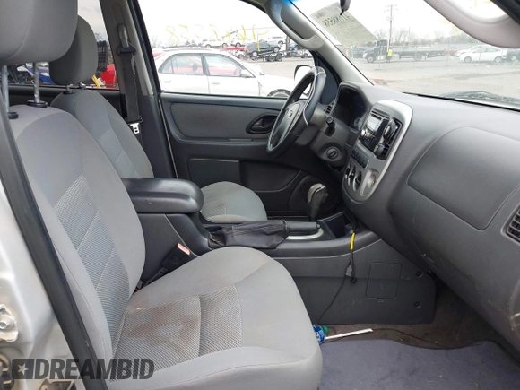2005 Ford Escape с VIN 1FMYU95H35KC74231, выставлен на аукционе IAAI как лот 41688558 с пробегом 192 623 миль миль и . История ставок и продаж доступна на DreamBid. Изображение 5.