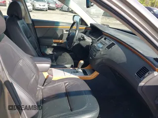 2008 Hyundai Azera Limited with VIN KMHFC46F68A333650, listed as a IAAI auction lot 42224987 with 105,229 mi miles and . Bid and sale history available at DreamBid. Image 5.
