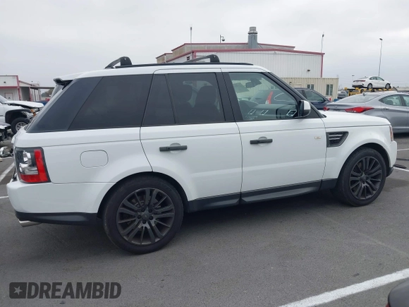 2011 Land Rover Range Rover Sport HSE Lux with VIN SALSK2D40BA271951, listed as a IAAI auction lot 42533639 with 170,011 mi miles and . Bid and sale history available at DreamBid. Image 13.