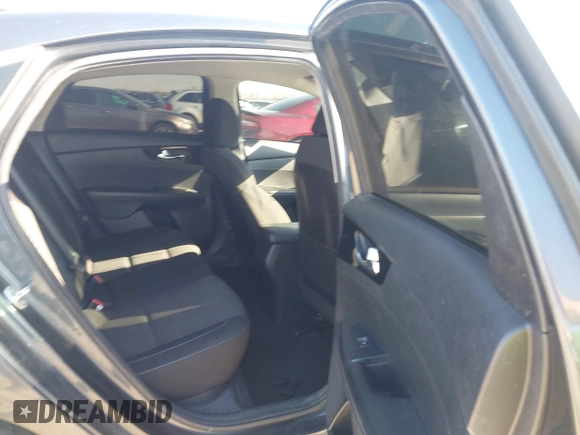 2019 Kia Forte S with VIN 3KPF34AD4KE067673, listed as a IAAI auction lot 41347123 with 161,405 mi miles. Bid and sale history available at carsss.com. Image 8.