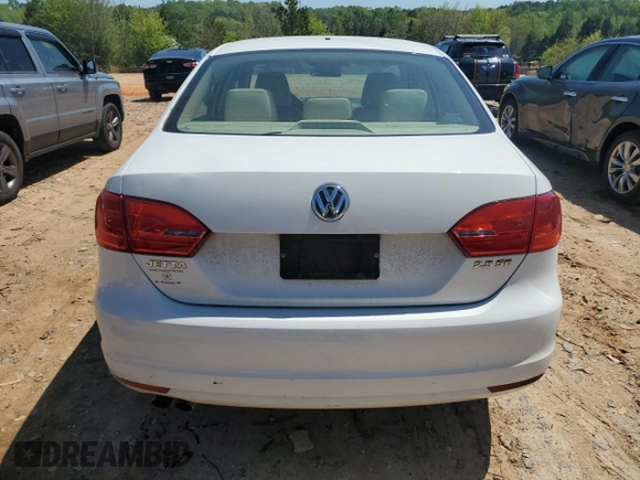 2013 Volkswagen Jetta SE с VIN 3VWDX7AJ0DM221837, выставлен на аукционе Copart как лот 52502565 с пробегом 148 730 миль миль и Списание • Salvage title. История ставок и продаж доступна на DreamBid. Изображение 6.