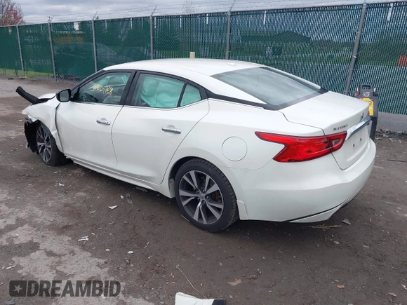 2017 Nissan Maxima SV with VIN 1N4AA6AP5HC447844, listed as a IAAI auction lot 40824768 with 90,488 mi miles. Bid and sale history available at carsss.com. Image 3.