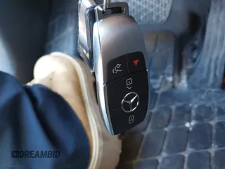 2020 Mercedes-Benz GLE 450 z VIN 4JGFB5KBXLA164494, wystawiony jako IAAI lot #42112215 z przebiegiem 30 868 mil mil oraz . Historia ofert i sprzedaży dostępna na DreamBid. Obrazek 11.