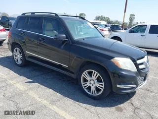 2013 Mercedes-Benz GLK-Class GLK 350 with VIN WDCGG5HB7DG026938, listed as a IAAI auction lot 42096460 with 271,577 mi miles. Bid and sale history available at carsss.com. Image 1.