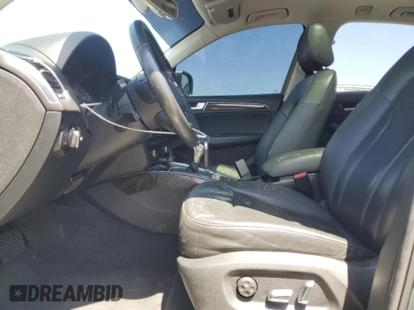 2014 Audi Q5 Premium Plus z VIN WA1LFAFP6EA090899, wystawiony jako Copart lot #56907865 z przebiegiem 145 024 mil mil oraz Szkoda całkowita • Salvage title. Historia ofert i sprzedaży dostępna na DreamBid. Obrazek 7.