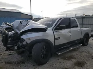 2015 Ram 1500 Rebel z VIN 1C6RR7YG3FS741724, wystawiony jako Copart lot #84678504 z przebiegiem Nie podano mil oraz Czysty tytuł • Clean title. Historia ofert i sprzedaży dostępna na DreamBid. Obrazek 1.