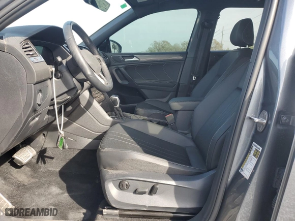 2023 Volkswagen Tiguan SE R-Line Black with VIN 3VVCB7AXXPM108825, listed as a Copart auction lot 88631795 with 17,126 mi miles and Salvage Title. Bid and sale history available at carsss.com. Image 7.