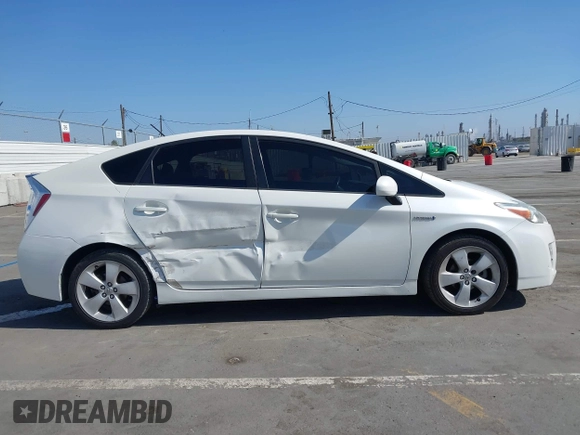 2011 Toyota Prius I z VIN JTDKN3DU7B0289227, wystawiony jako IAAI lot #42207374 z przebiegiem 210 457 mil mil oraz . Historia ofert i sprzedaży dostępna na DreamBid. Obrazek 13.
