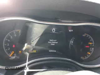 2019 Jeep Grand Cherokee Upland z VIN 1C4RJEAG5KC835767, wystawiony jako Copart lot #52076345 z przebiegiem 52 910 mil mil oraz Szkoda całkowita • Salvage title. Historia ofert i sprzedaży dostępna na DreamBid. Obrazek 9.