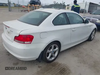 2008 BMW 3 Series 328i with VIN WBAVA37598NL50566, listed as a IAAI auction lot 41853168 with 1 mi miles. Bid and sale history available at carsss.com. Image 4.