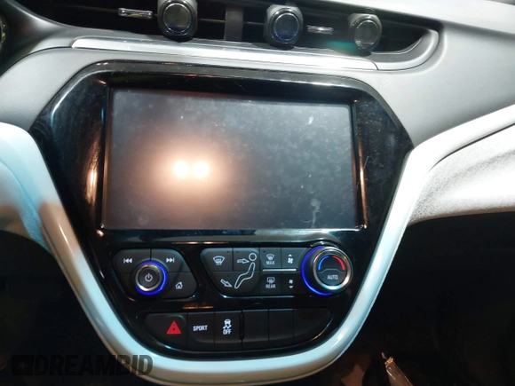 2021 Chevrolet Bolt EV LT z VIN 1G1FY6S05M4111315, wystawiony jako IAAI lot #41511422 z przebiegiem 14 433 mil mil oraz . Historia ofert i sprzedaży dostępna na DreamBid. Obrazek 17.