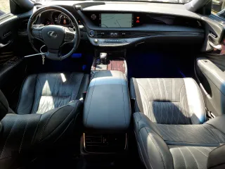 2019 Lexus LS z VIN JTHBY1FF0K5004329, wystawiony jako Copart lot #68836874 z przebiegiem 50 447 mil mil oraz Szkoda całkowita • Salvage title. Historia ofert i sprzedaży dostępna na DreamBid. Obrazek 8.
