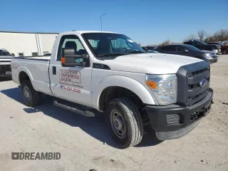 2014 Ford F-250 XL z VIN 1FTBF2B61EEB42257, wystawiony jako Copart lot #80532344 z przebiegiem 118 726 mil mil oraz Szkoda całkowita • Salvage title. Historia ofert i sprzedaży dostępna na DreamBid. Obrazek 4.
