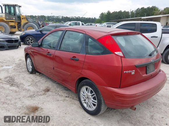 2005 Ford Focus S with VIN 3FAFP37N65R149521, listed as a IAAI auction lot 42023045 with 206,494 mi miles and . Bid and sale history available at carsss.com. Image 3.